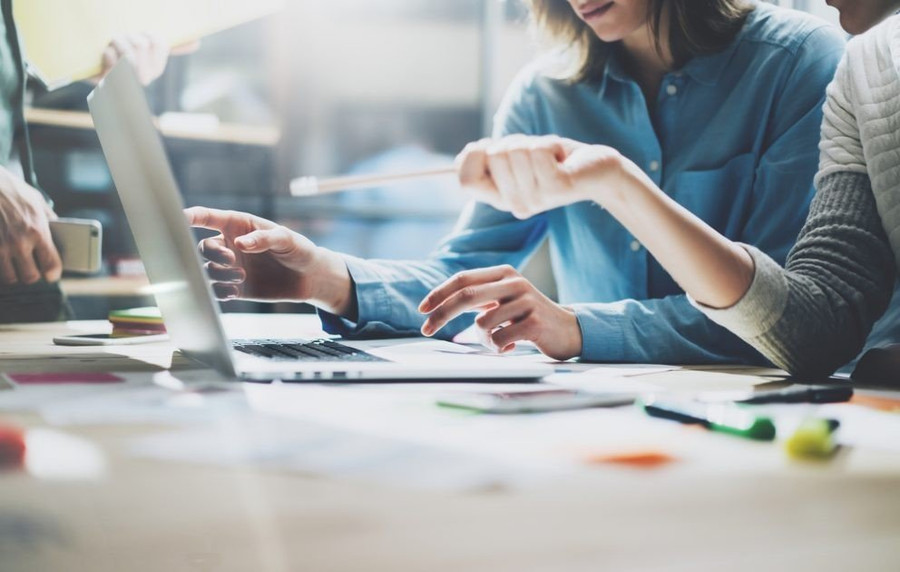 MBA trực tuyến sẽ dạy bạn cách cân bằng trách nhiệm, dành thời gian cho việc học. MBA trực tuyến sẽ dạy bạn cách cân bằng trách nhiệm, dành thời gian cho việc học.