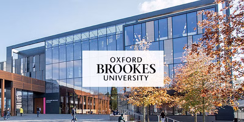 Lịch sử uy tín của Oxford rõ ràng cũng đã được lọc vào các chương trình học thuật về khách sạn của họ.