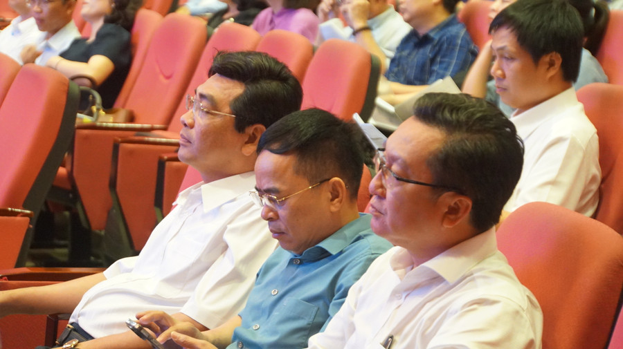 Các đại biểu là lãnh đạo các Sở GD&ĐT dự hội nghị. Ảnh: Mạnh Tùng Các đại biểu là lãnh đạo các Sở GD&ĐT dự hội nghị. Ảnh: Mạnh Tùng