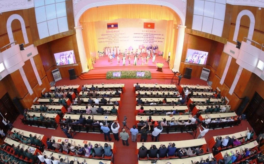 Toàn cảnh buổi lễ. Toàn cảnh buổi lễ.