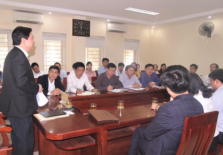 Đoàn công tác Bộ GD&ĐT làm việc với Sở GD&ĐT Nghệ An cùng đại diện một số Phòng GD&ĐT, trường phổ thông trên địa bàn tỉnh