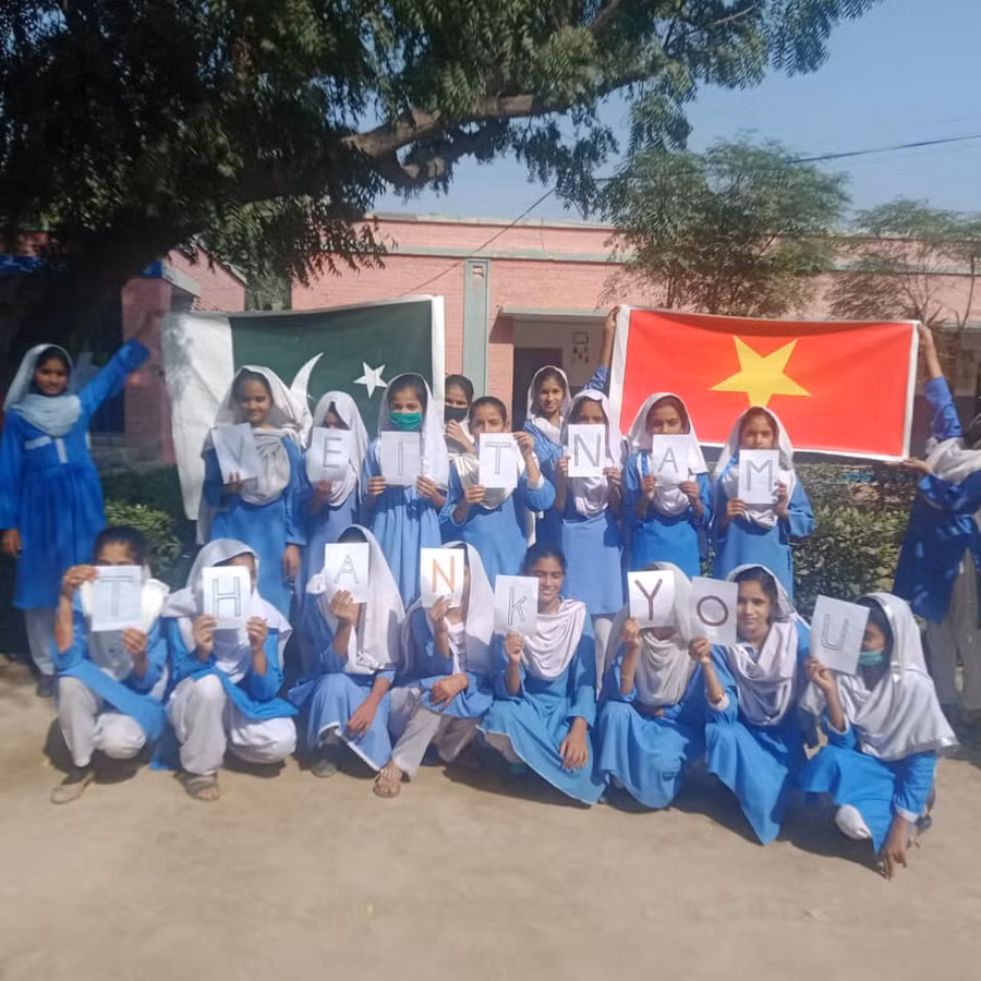 Học sinh của cô giáo Anh Minh được kết nối với giáo viên, học sinh của nước ngoài thông qua mô mình lớp học không biên giới