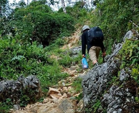 Đường lên điểm trường ở Pờ Chừ Lủng, xã Ngam La, huyện Yên Minh, Hà Giang.