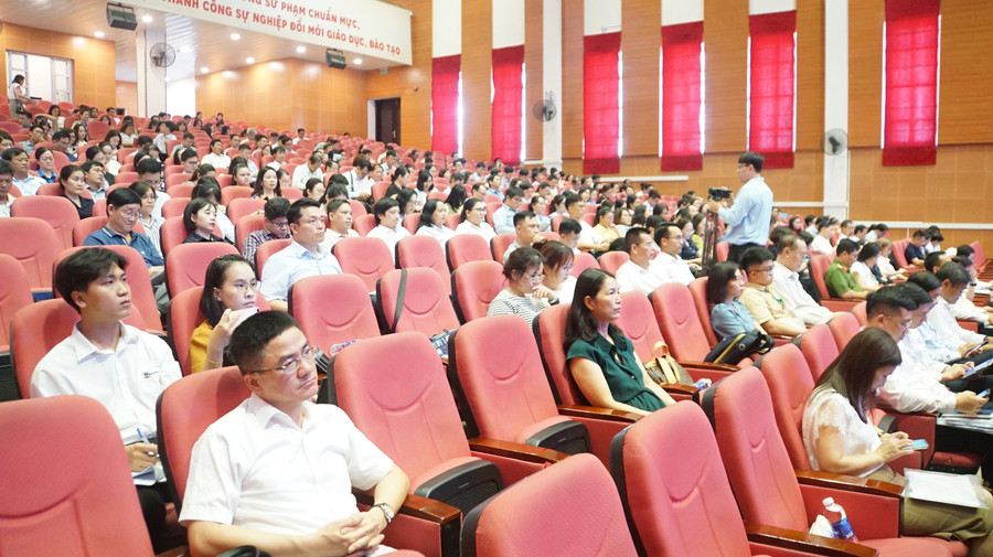 Đại biểu tham gia Hội nghị. Ảnh: Mạnh Tùng