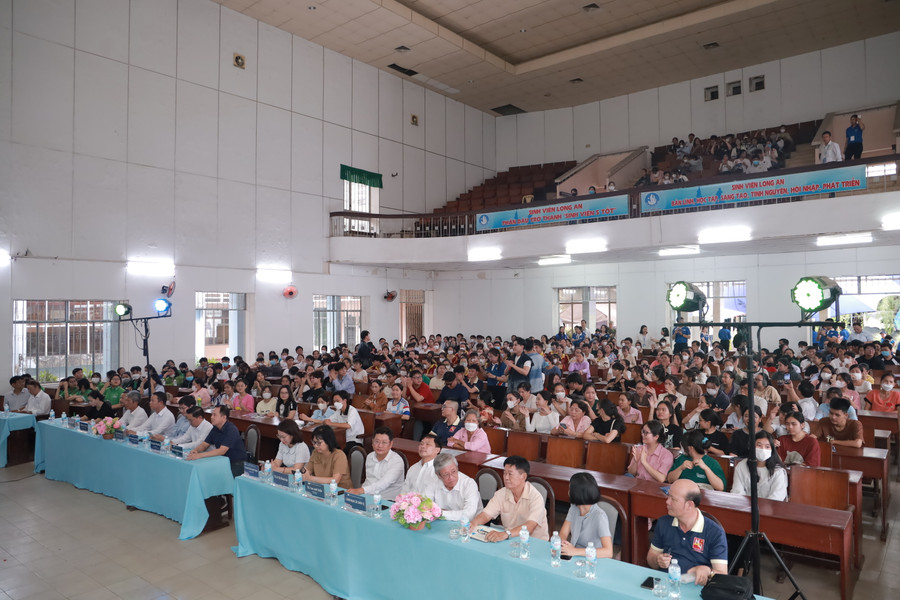 Ngày hội Hướng nghiệp và Tư vấn tuyển sinh - OPEN DAY 2024 của Trường Đại học Sư phạm TPHCM tại Phân hiệu Long An. (Ảnh: HCMUE) Ngày hội Hướng nghiệp và Tư vấn tuyển sinh - OPEN DAY 2024 của Trường Đại học Sư phạm TPHCM tại Phân hiệu Long An. (Ảnh: HCMUE)