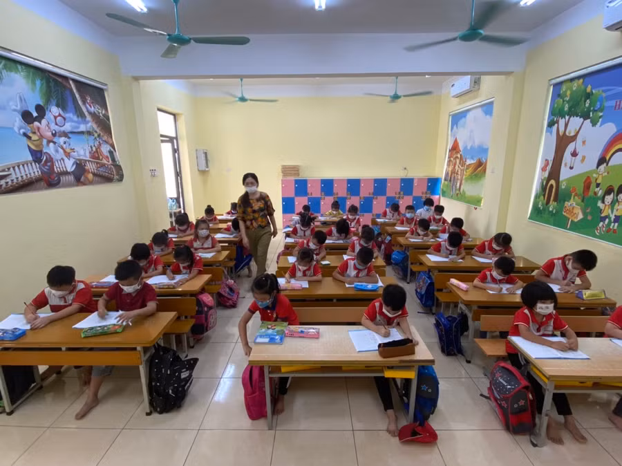 Giờ học trực tiếp của cô và trò Trường TH Hương Sơn