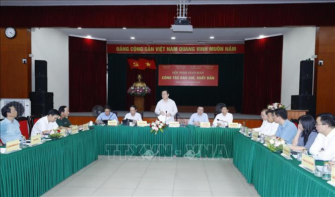 Đồng chí Nguyễn Trọng Nghĩa, Bí thư Trung ương Đảng, Trưởng Ban Tuyên giáo Trung ương, chủ trì hội nghị. Ảnh: Phương Hoa/TTXVN Đồng chí Nguyễn Trọng Nghĩa, Bí thư Trung ương Đảng, Trưởng Ban Tuyên giáo Trung ương, chủ trì hội nghị. Ảnh: Phương Hoa/TTXVN