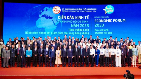 Lễ khai mạc Diễn đàn Kinh tế TPHCM năm 2023. (Ảnh: Hoàng Hùng/SGGP)