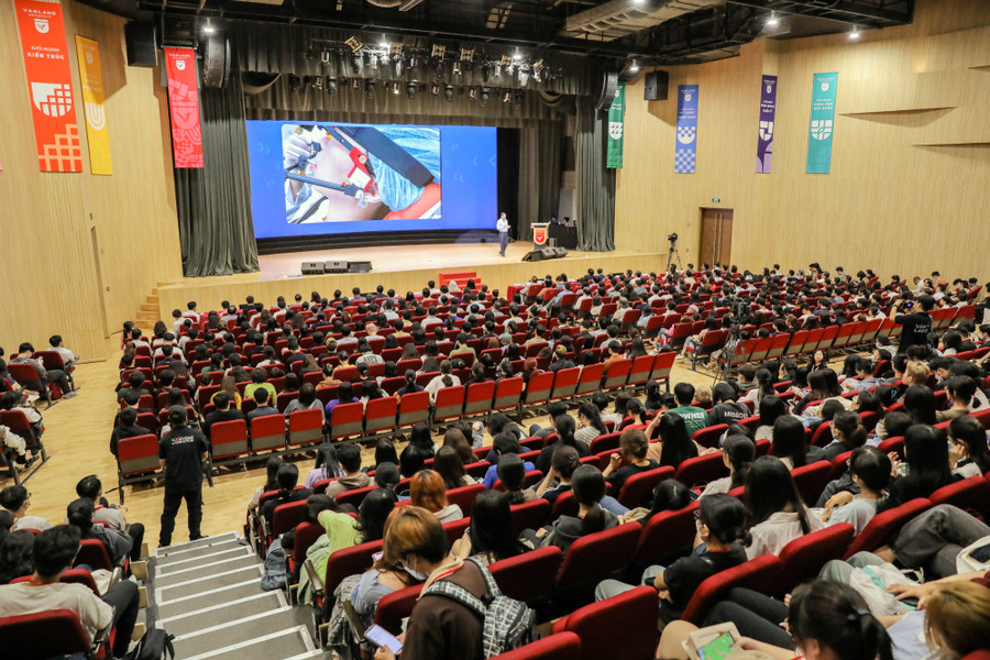 Nhiều tham luận từ các đại biểu trong nước và quốc tế được trình bày tại chương trình. Ảnh: NTCC Nhiều tham luận từ các đại biểu trong nước và quốc tế được trình bày tại chương trình. Ảnh: NTCC