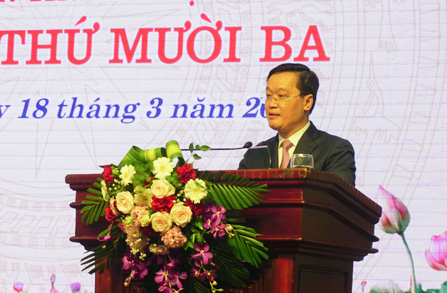 Ông Nguyễn Đức Trung phát biểu sau khi được bầu làm tân Chủ tịch UBND tỉnh Nghệ An Ông Nguyễn Đức Trung phát biểu sau khi được bầu làm tân Chủ tịch UBND tỉnh Nghệ An