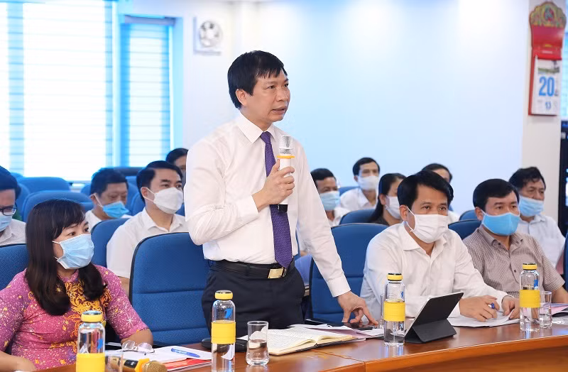 Ông Trần Văn Thức - Giám đốc Sở GD&amp;ĐT Thanh Hóa phát biểu tại Hội nghị tổng kết năm học 2020-2021.