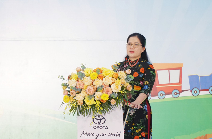 Thứ trưởng Bộ GD&ĐT Nguyễn Thị Kim Chi phát biểu tại chương trình giao lưu. Ảnh: Hồ Lài Thứ trưởng Bộ GD&ĐT Nguyễn Thị Kim Chi phát biểu tại chương trình giao lưu. Ảnh: Hồ Lài