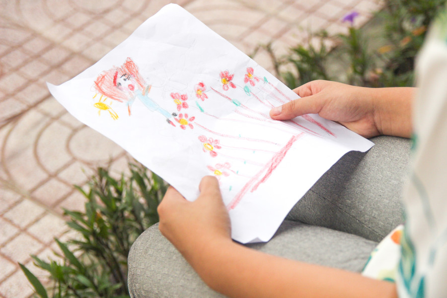 Bức tranh em Yến Nhi vẽ tặng cô giáo