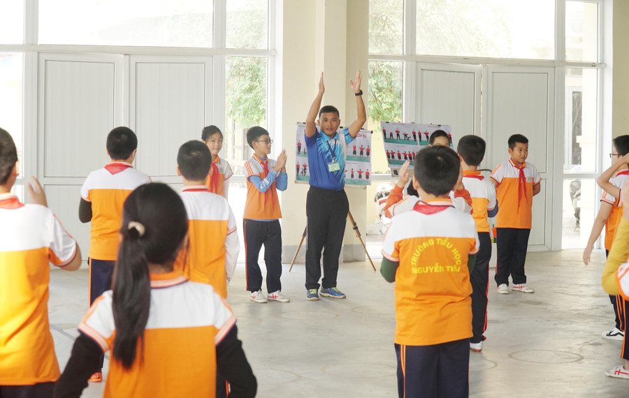 Dù thời gian chuẩn bị không dài nhưng các giáo viên dự thi cho biết học sinh rất tự tin, cởi mở và hợp tác tốt, hào hứng với các hoạt động mà thầy cô tổ chức.