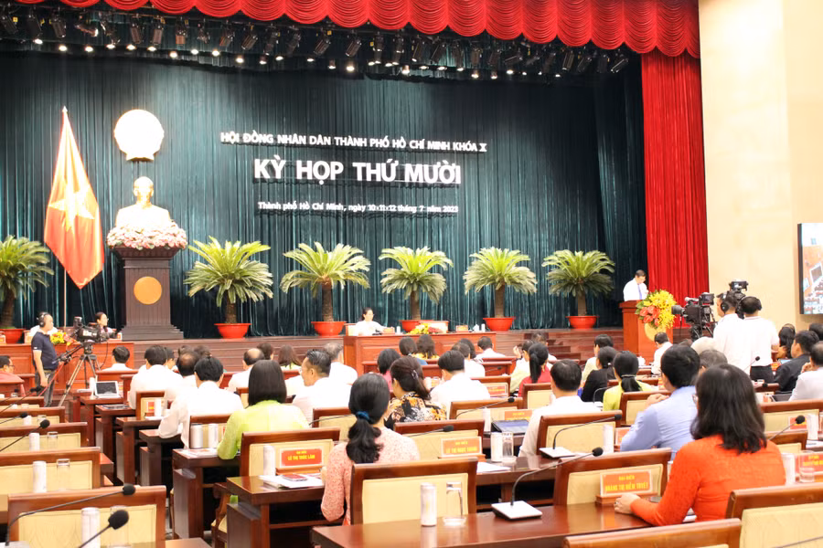 Toàn cảnh kỳ họp thứ 10 của HĐND TPHCM khai mạc sáng ngày 10/7. Ảnh: Nguyễn Nhân
