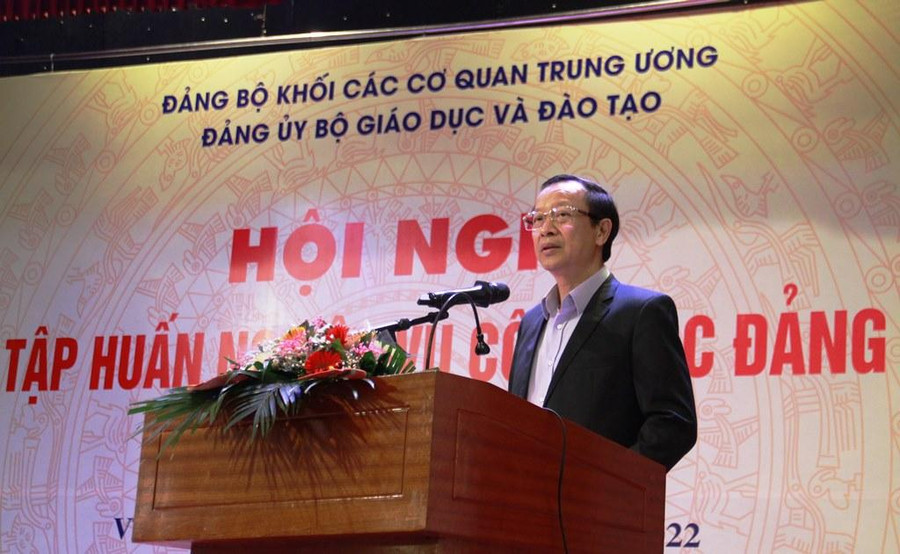 Thứ trưởng Phạm Ngọc Thưởng phát biểu khai mạc hội nghị.