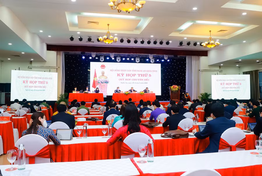 Toàn cảnh kỳ họp thứ 5, HĐND tỉnh Nghệ An khóa XVIII (Ảnh: Báo Nghệ An).