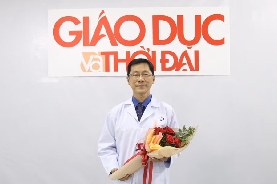 TS.Bác sĩ Nguyễn Nam Hà - Trưởng đơn vị Truyền thông Giáo dục Sức khoẻ, Phòng Khám đa khoa (Trường ĐH Y khoa Phạm Ngọc Thạch). Ảnh: Anh Tuấn.