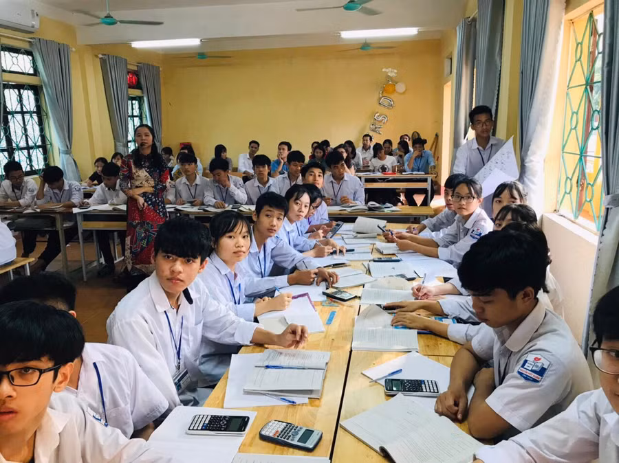 Một giờ học của cô và trờ Trường THPT Nguyễn Viết Xuân. Ảnh tư liệu
