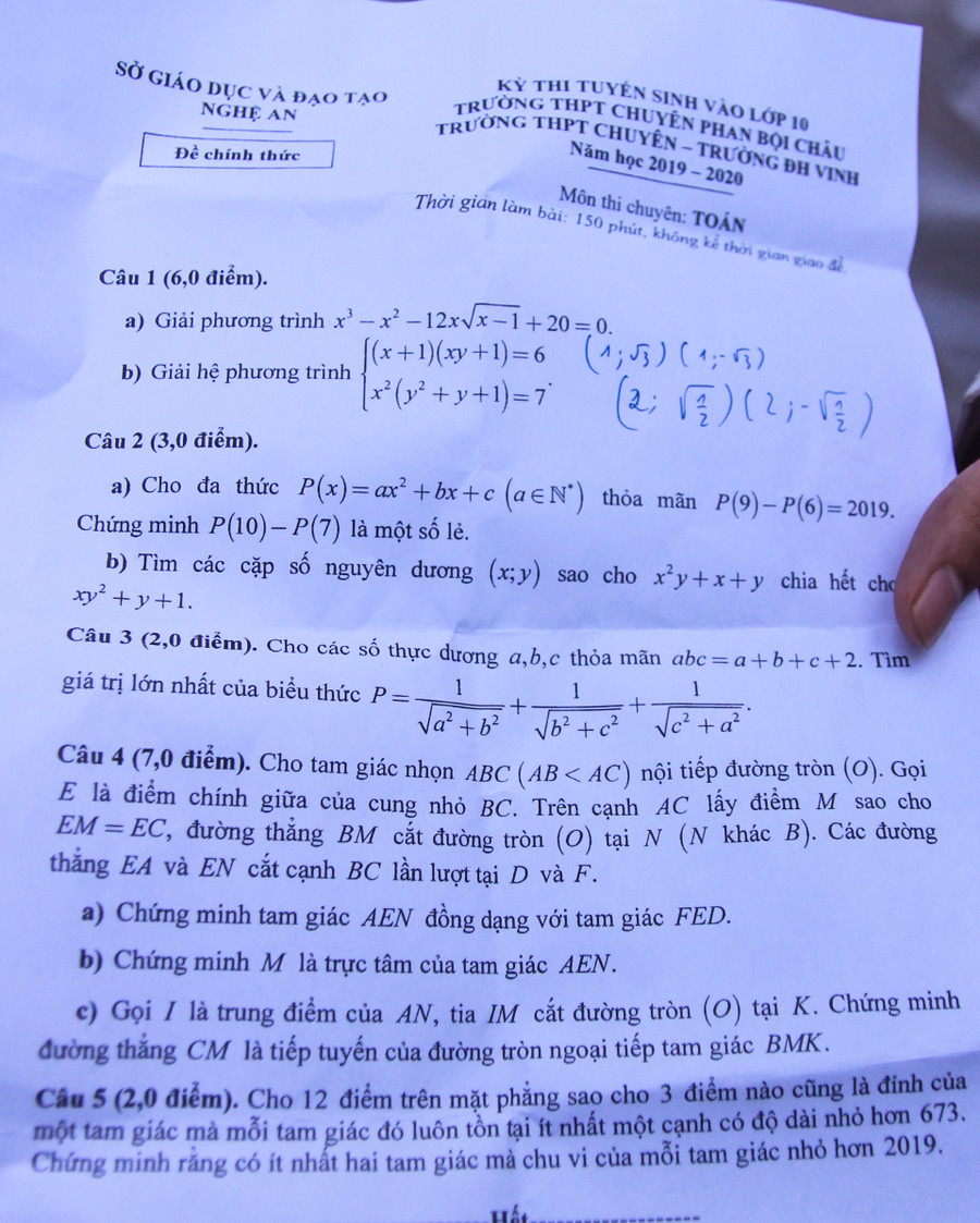 Đề thi chuyên Toán được đánh giá có nhiều câu hóc búa Đề thi chuyên Toán được đánh giá có nhiều câu hóc búa