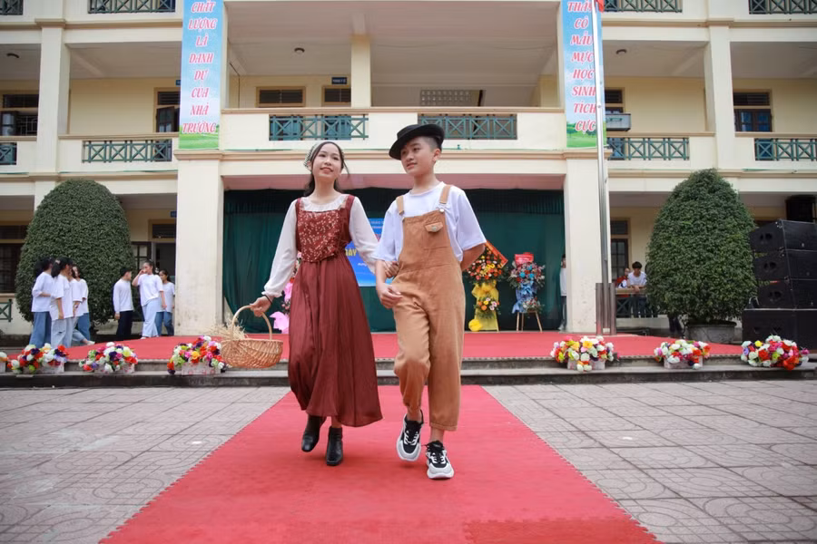 Nhiều hình thức tổ chức hoạt động ngoại khóa rèn kỹ năng cho học sinh.