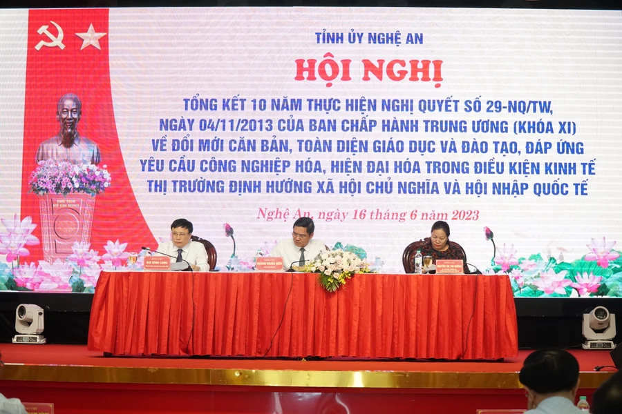 Tỉnh Nghệ An tổng kết 10 năm thực hiện Nghị quyết 29 về đổi mới GD&ĐT.