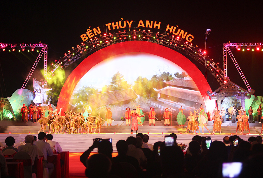 Bến Thủy - sông Lam từng là nơi vua Quang Trung xây dựng Phượng hoàng Trung Đô