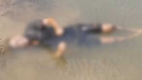 Thi thể nam thanh niên được phát hiện thấy tại sông Sào, thuộc địa phận xã Nghĩa Trung, huyện Nghĩa Đàn, Nghệ An