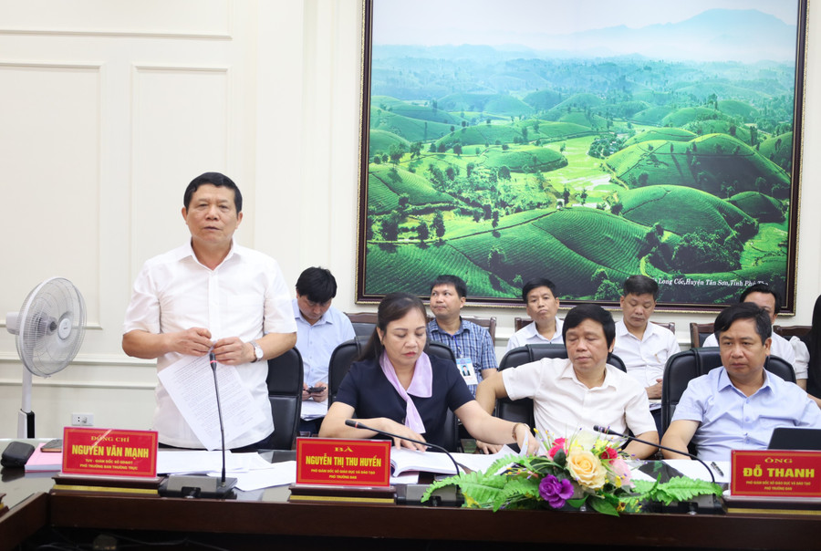 Giám đốc Sở GD&amp;ĐT Phú Thọ Nguyễn Văn Mạnh phát biểu tại hội nghị.