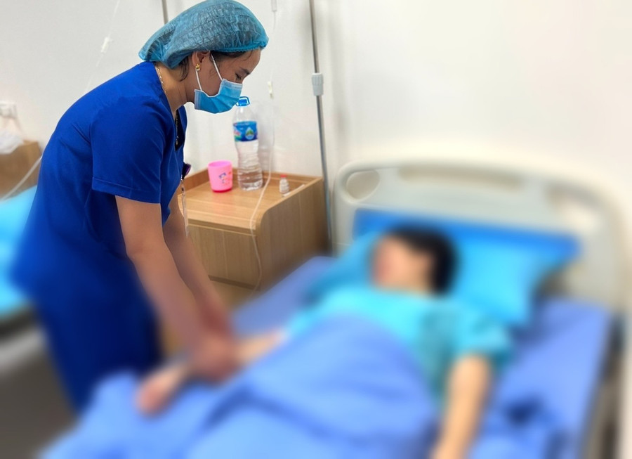 Thai phụ hồi phục sau 7 ngày chăm sóc tại bệnh viện. Thai phụ hồi phục sau 7 ngày chăm sóc tại bệnh viện.