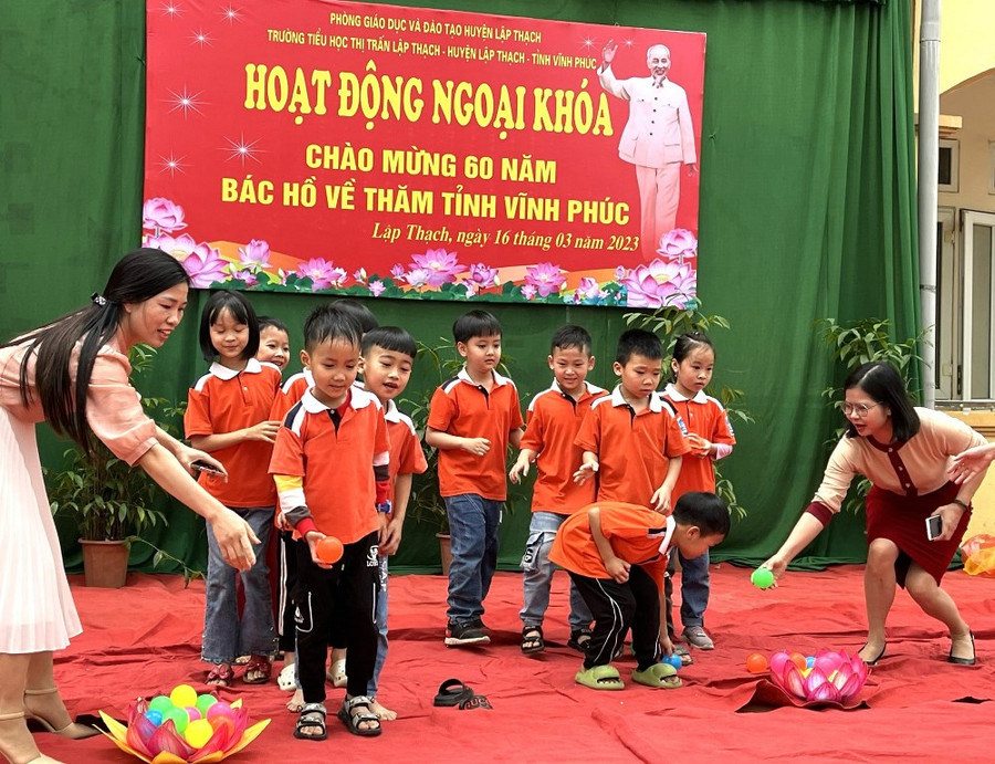 Hoạt động ngoại khóa tại Trường TH thị trấn Lập Thạch.