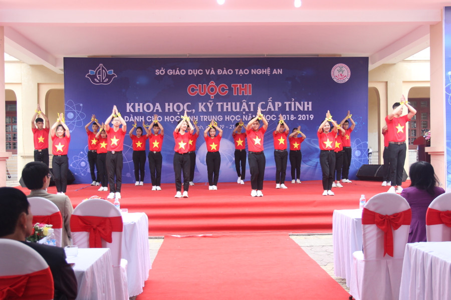 Khai mạc cuộc thi Khoa học kỹ thuật học sinh trung học tỉnh Nghệ An năm học 2018 - 2019