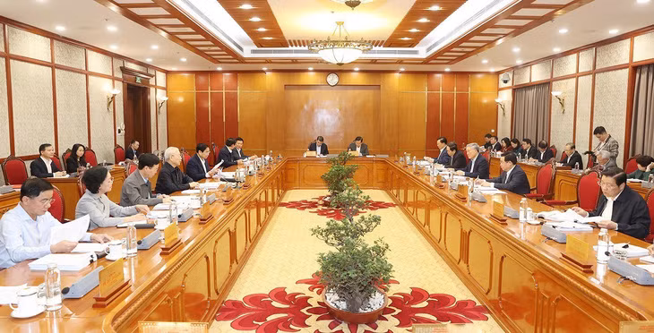 Cuộc họp của Bộ Chính trị, Ban Bí thư sáng 30/3. Ảnh: TTXVN