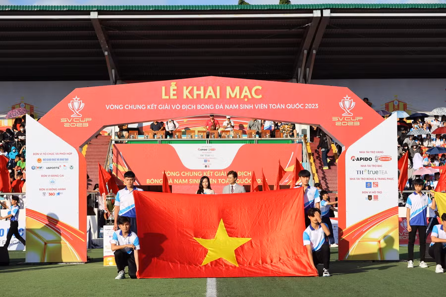 Lễ khai mạc SV Cup 2023 tại Trường Đại học Nha Trang, sáng 16/12. Ảnh: NTU.