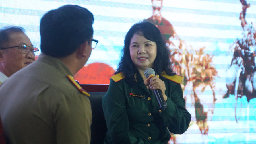 TS Nguyễn Thị Thanh Kiều giao lưu với sinh viên tại chương trình. Ảnh: Lê Nam TS Nguyễn Thị Thanh Kiều giao lưu với sinh viên tại chương trình. Ảnh: Lê Nam