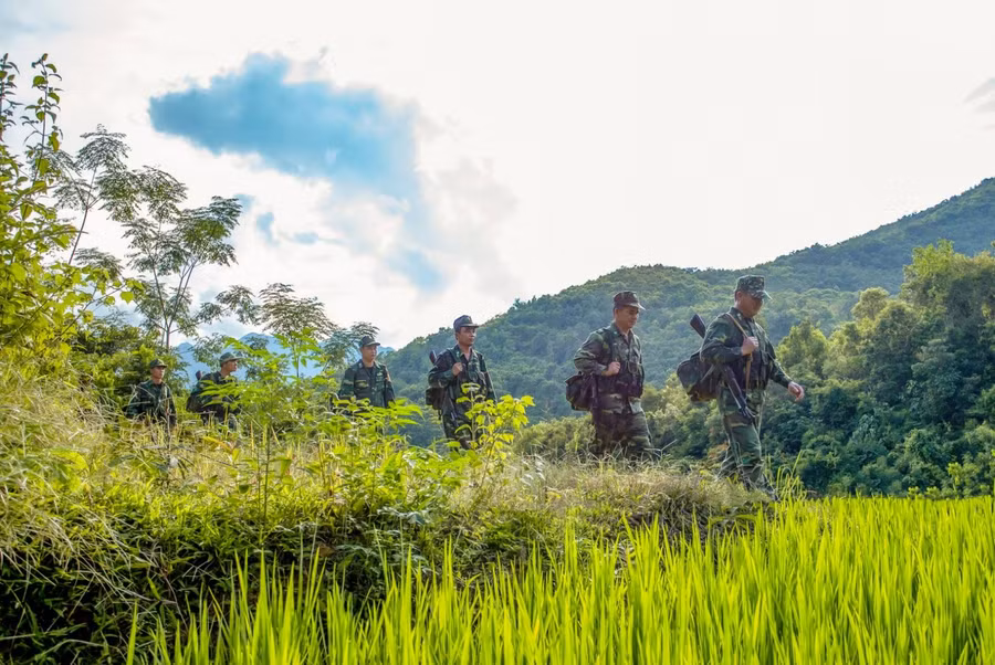 Lực lượng biên phòng tăng cường công tác kiểm soát biên giới, nội địa, ngăn chặn và xử lý nghhiêm các trường hợp nhập cảnh trái phép.