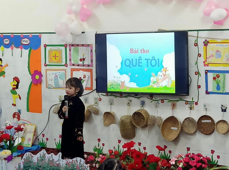 Hiệu quả của ứng dụng công nghệ thông tin, chuyển đổi số thể hiện rõ nét ở mỗi lớp học vùng cao.