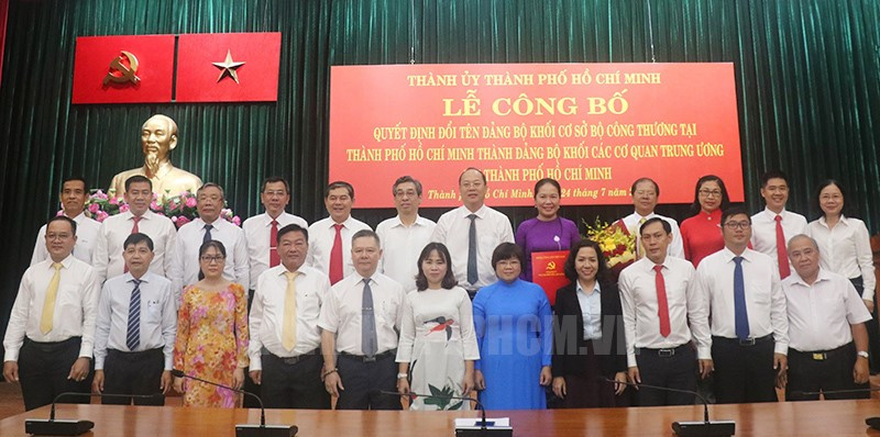 Các đại biểu tham gia buổi lễ. (Ảnh: HCMCPV) Các đại biểu tham gia buổi lễ. (Ảnh: HCMCPV)