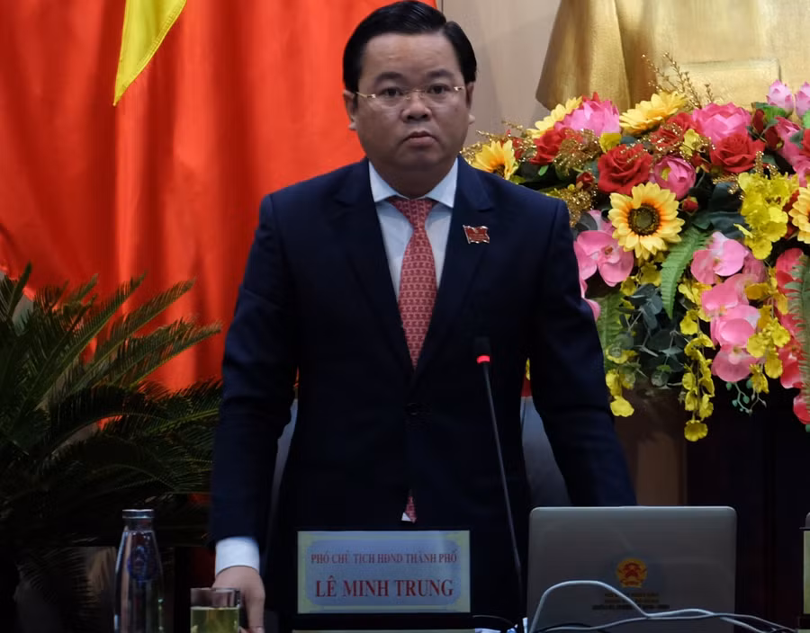 Bãi nhiệm Phó chủ tịch HĐND TP. Đà Nẵng Lê Minh Trung.