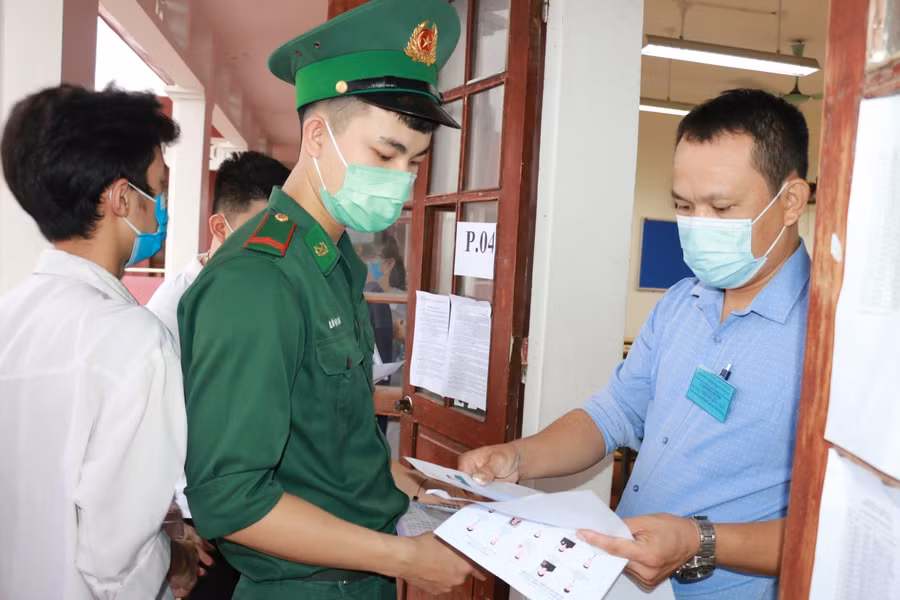 Thí sinh tự do có nhu cầu sẽ được điểm thi hỗ trợ trong thực hiện điều chỉnh nguyện vọng trực tuyến