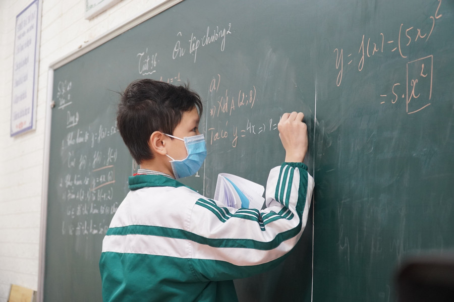 Trong thời gian này, nhà trường tranh thủ thời gian vàng để rà soát lại kiến thức học sinh. Đồng thời tăng cường nội dung bài học mà các em chưa có điều kiện tiếp cận trong thời gian dạy học trực tuyến.