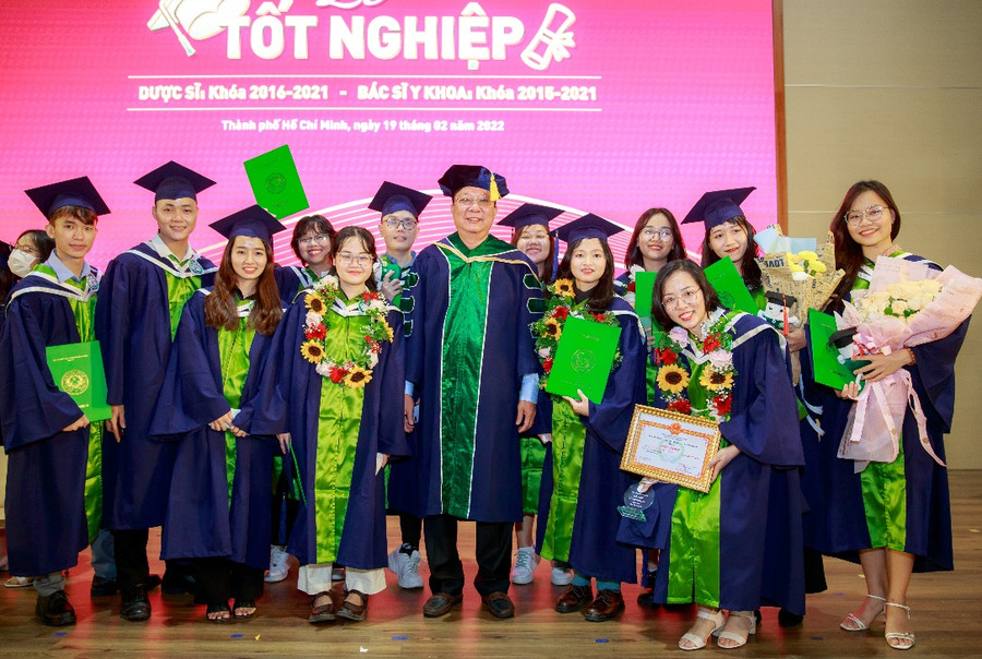 Sinh viên tốt nghiệp của Khoa Y. (Ảnh: Khoa Y) Sinh viên tốt nghiệp của Khoa Y. (Ảnh: Khoa Y)
