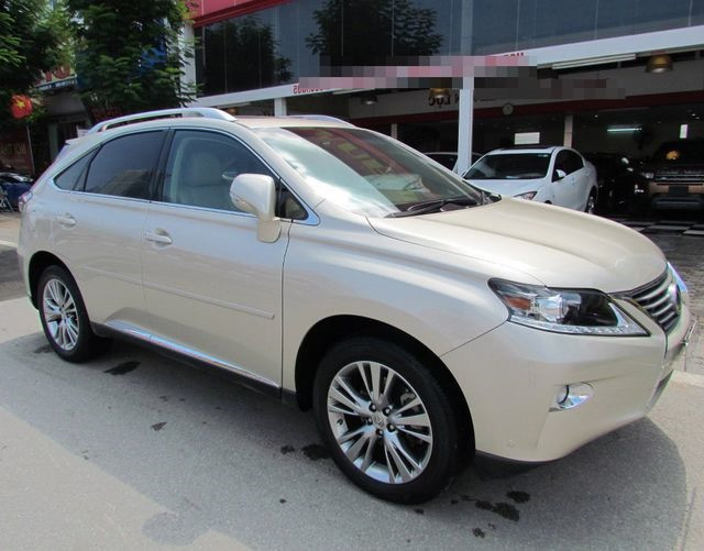 Xe Lexus RX350 sản xuất năm 2012 (Ảnh minh họa)