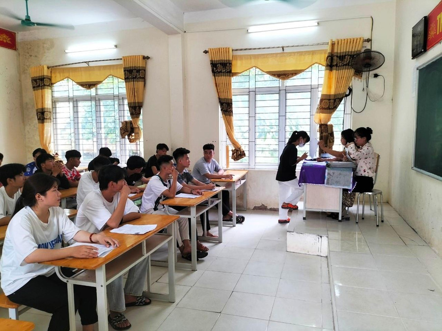 Thí sinh ở Thanh Hóa dự thi tốt nghiệp THPT năm 2022. Thí sinh ở Thanh Hóa dự thi tốt nghiệp THPT năm 2022.