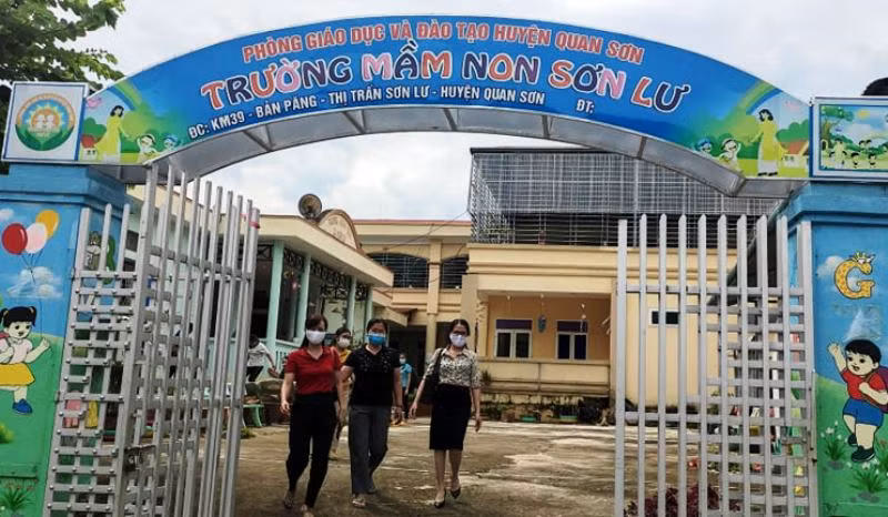 Trường Mầm non Sơn Lư (thị trấn Sơn Lư, huyện Quan Sơn, tỉnh Thanh Hóa) đang chuẩn bị đón năm học mới 2021-2022.