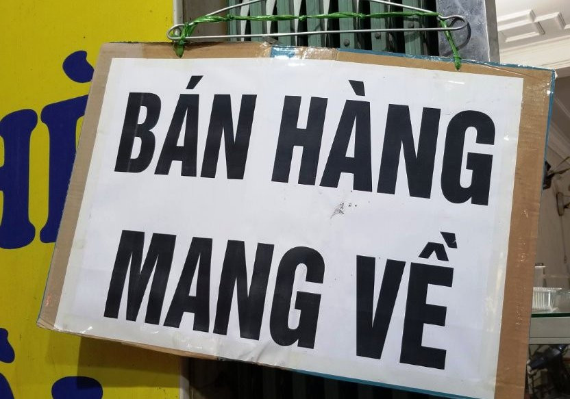 Thanh Hóa yêu cầu các hàng quán chỉ bán hàng mang về. Ảnh minh họa.