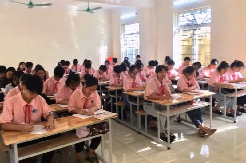 Học sinh Trường THCS Ngư Lộc. Ảnh: Nhà trường cung cấp.