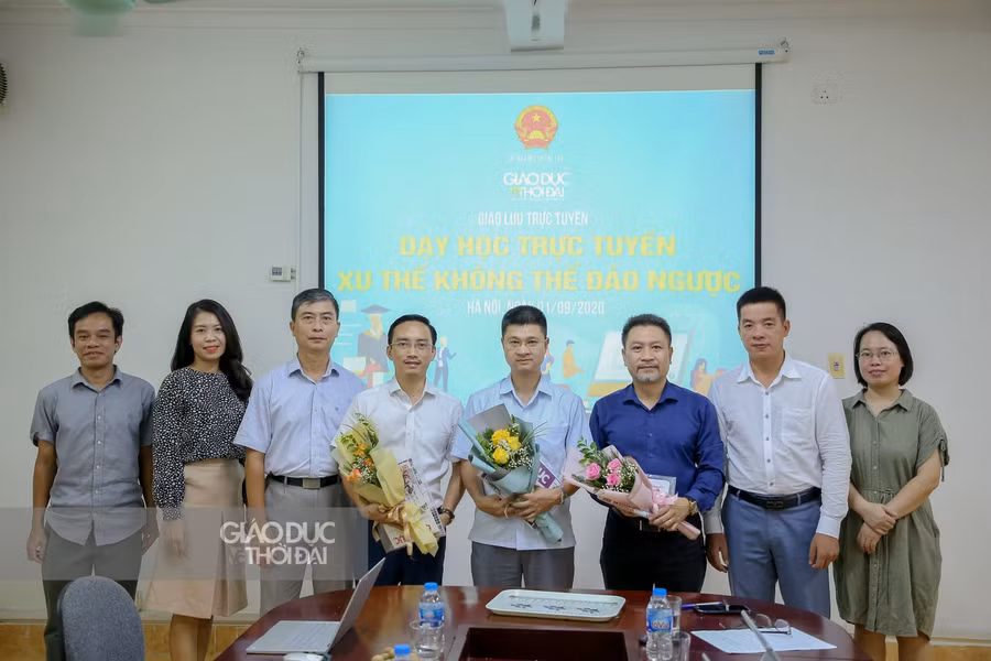 Giao lưu trực tuyến: "Dạy học trực tuyến - Xu thế không thể đảo ngược"