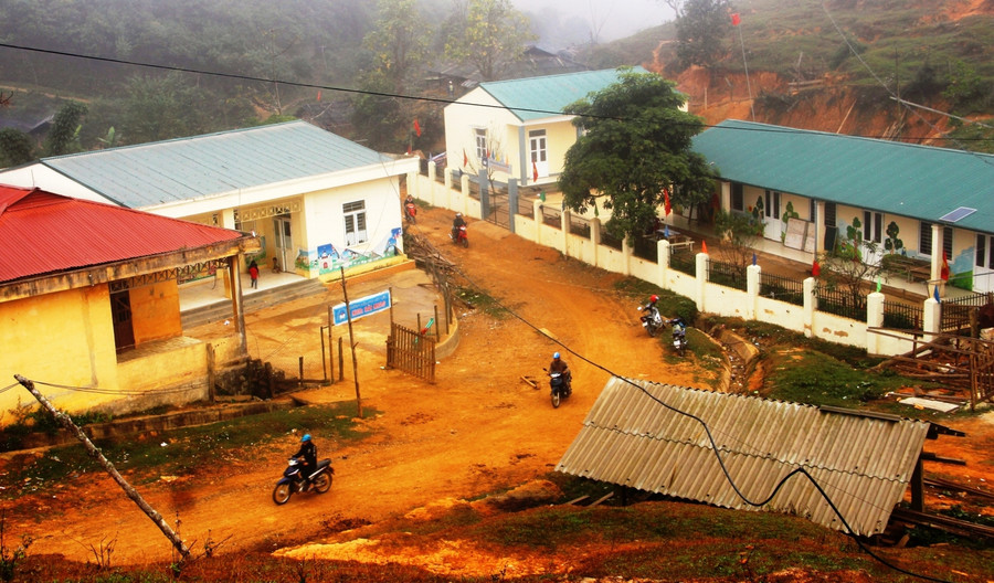 Cụm trường học ở bản Sài Khao, xã Mường Lý (Mường Lát, Thanh Hóa).