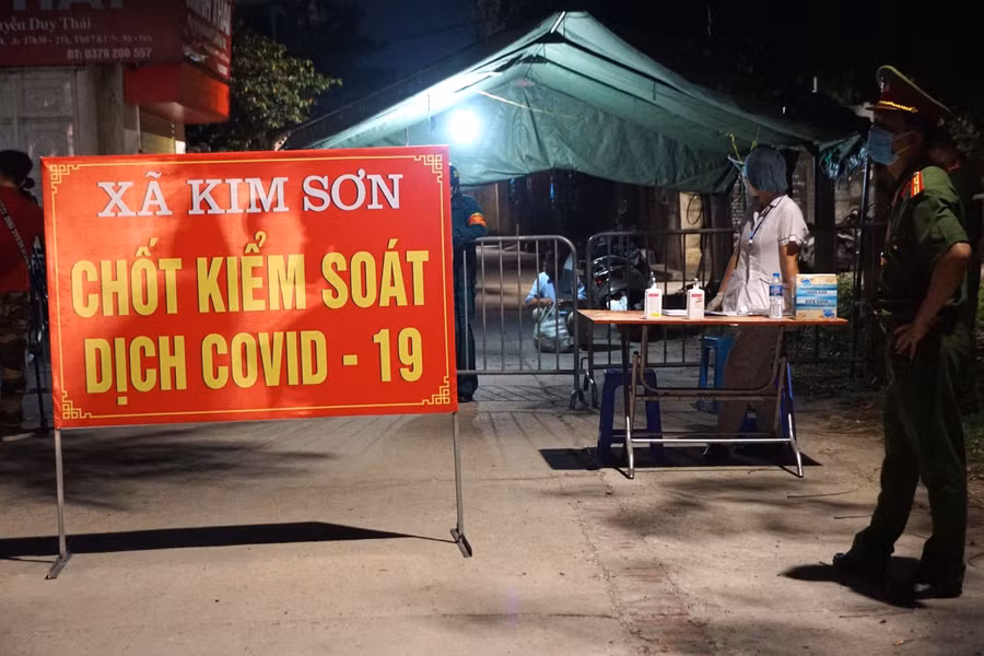 Xã Kim Sơn đã ghi nhận 4 ca là học sinh lớp 12.